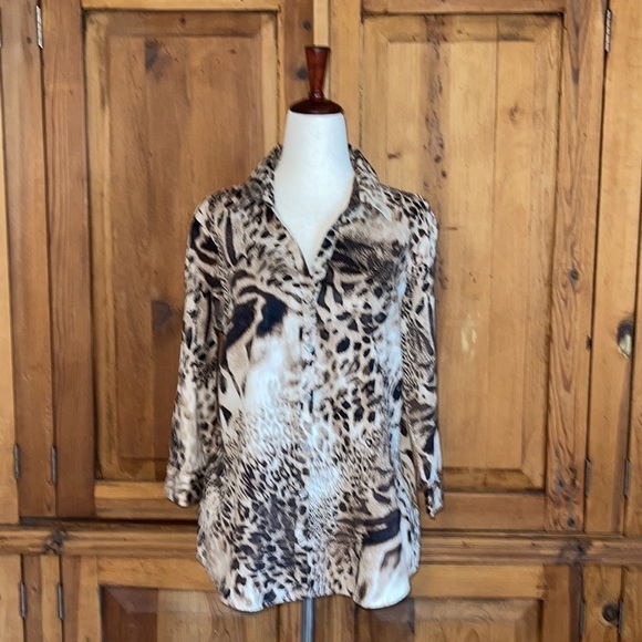 Dana Buchman Leopard Print Collared Button Down Blouse Sz. L - Picture 1 of 15